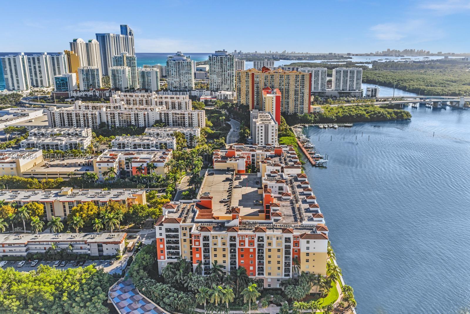 PORTO BELLAGIO CONDO - Residential