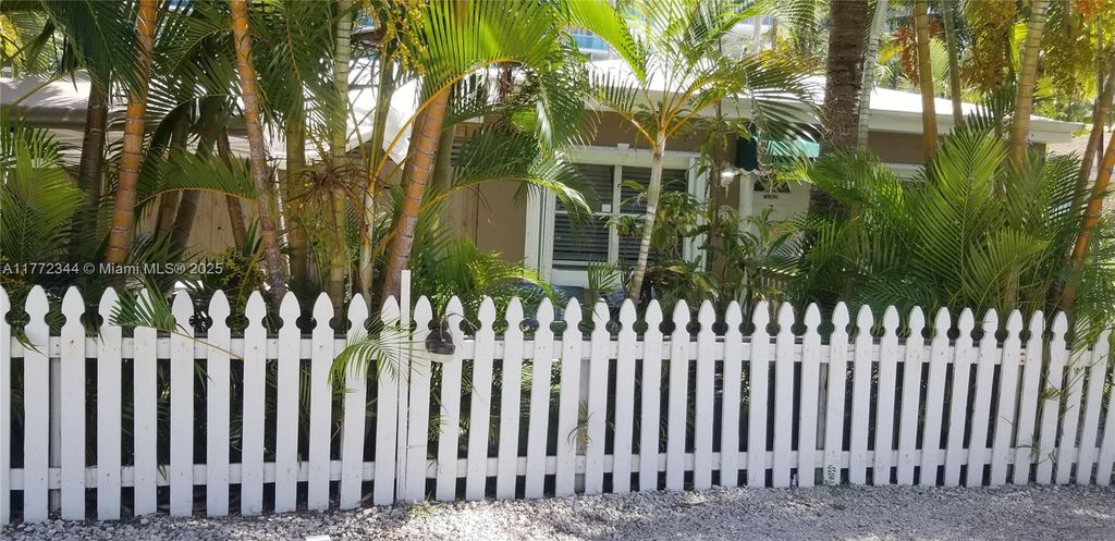 listing image 82