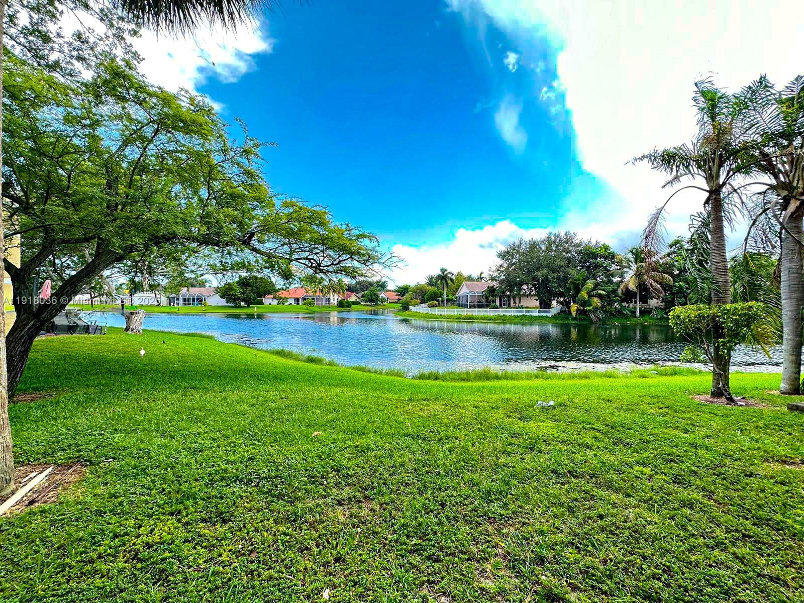 PALMS OF PEMBROKE CONDO - Residential Lease