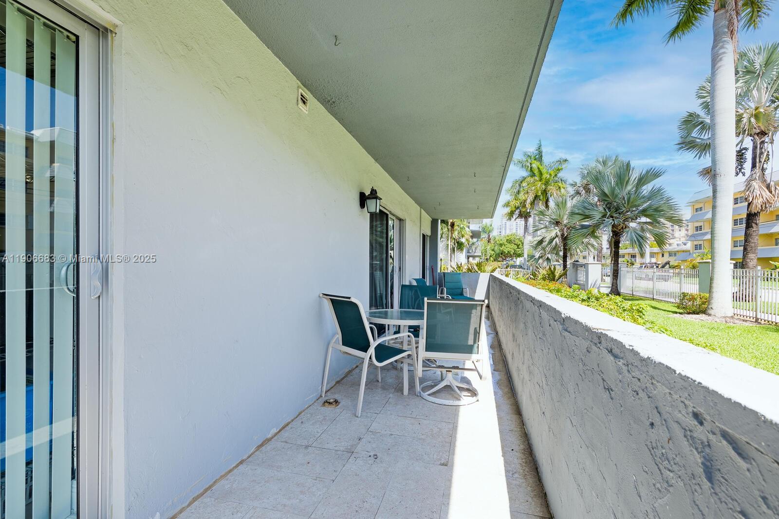 SILVER PALMS AT DADELAND - Residential