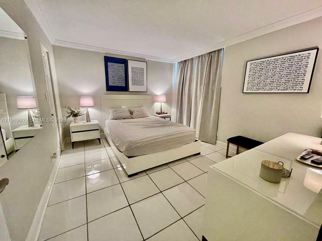 CORAL TOWERS CONDO - Residential