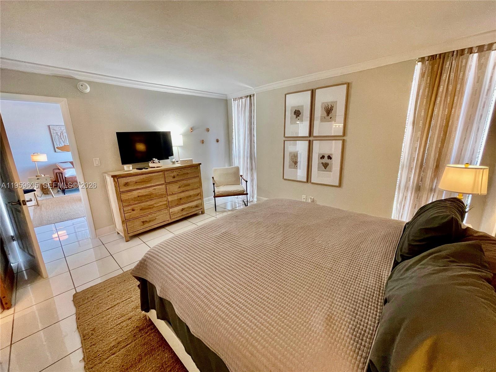 CORAL TOWERS CONDO - Residential