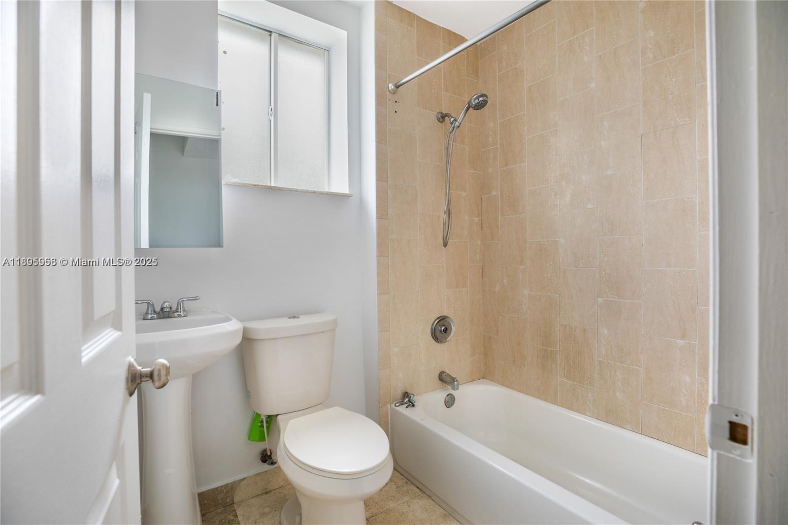 HAVANAH ROADS CONDO - Residential