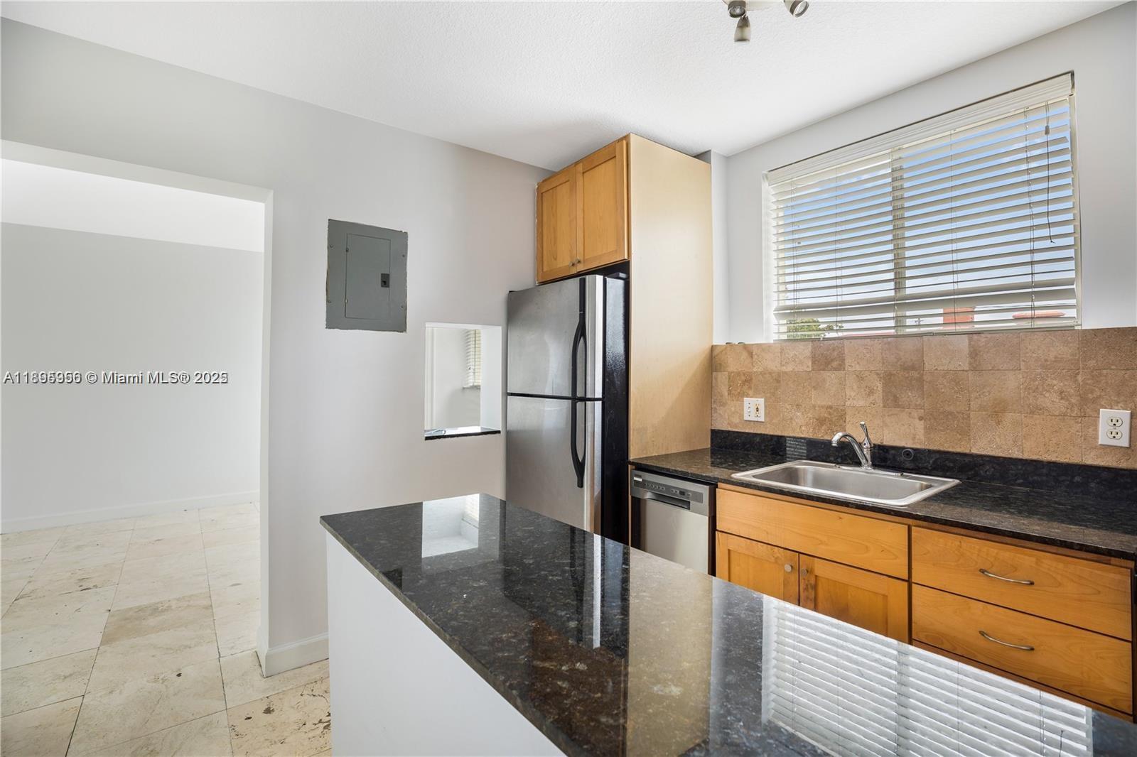 HAVANAH ROADS CONDO - Residential