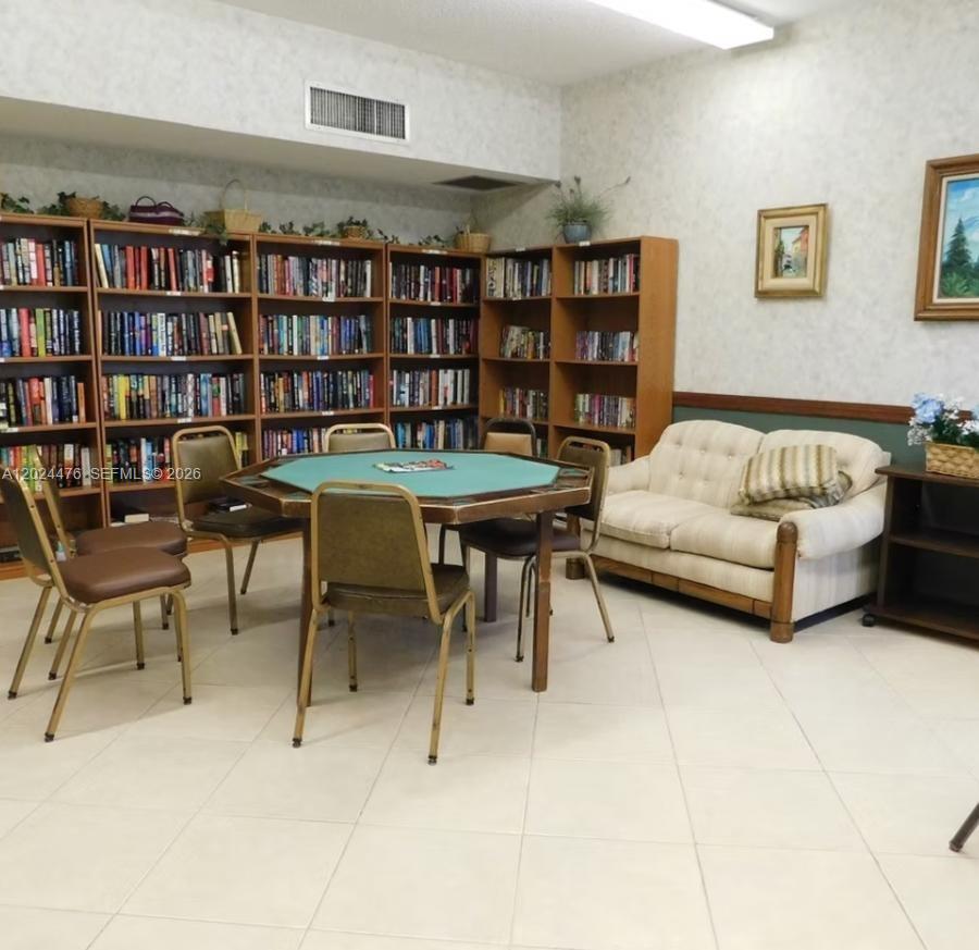 24 OF PALM SPRINGS 3 COND - Residential Lease