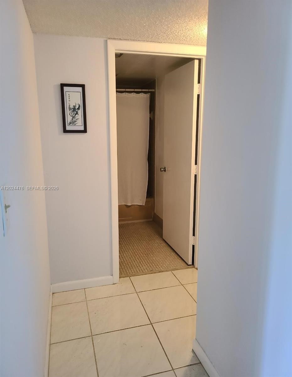 24 OF PALM SPRINGS 3 COND - Residential Lease