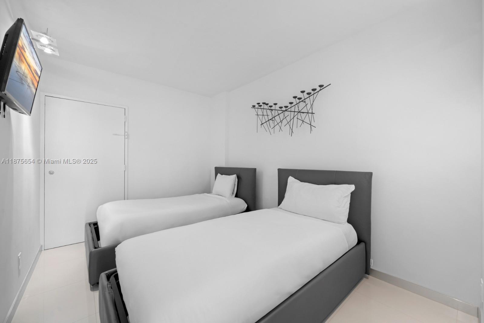 OCEAN RESERVE CONDO - Residential Lease