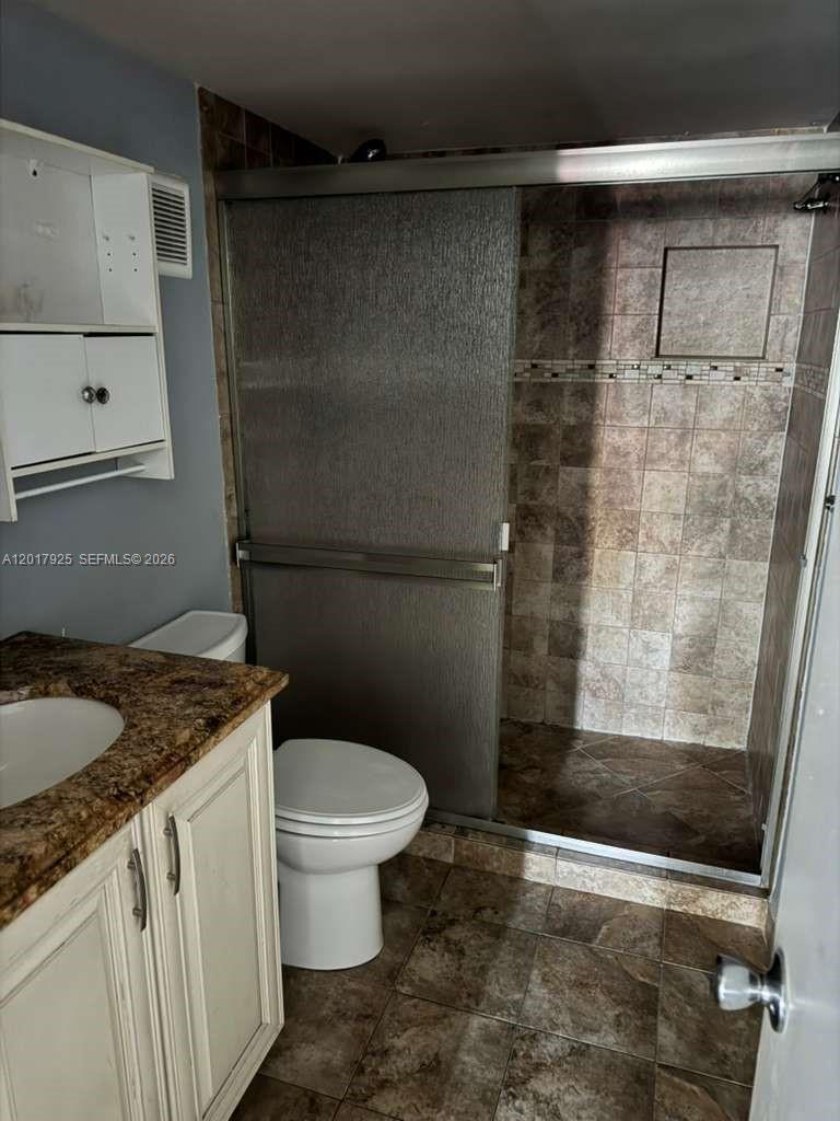 LAURELS AT MARGATE CONDO - Residential Lease