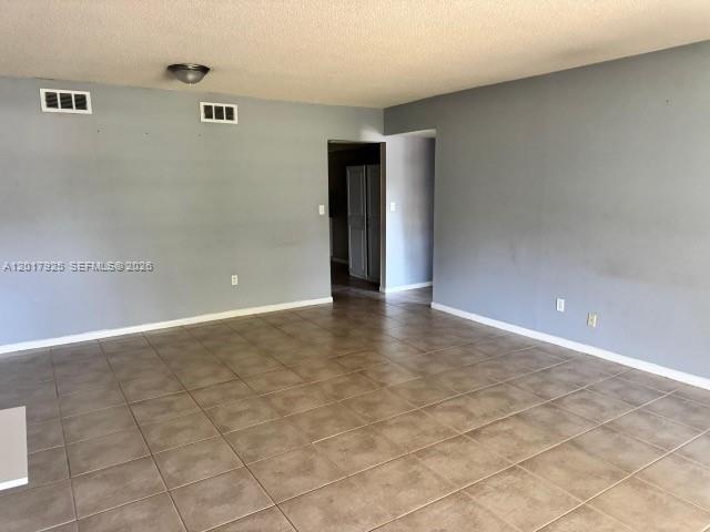 LAURELS AT MARGATE CONDO - Residential Lease