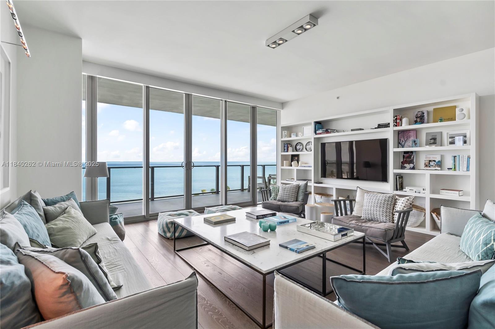 360 Ocean Dr 704S, Key Biscayne, FL, 33149/$5,000,000 2 360 Ocean Dr 704S