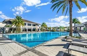 DOWNTOWN DORAL SOUTH PHAS - Residential