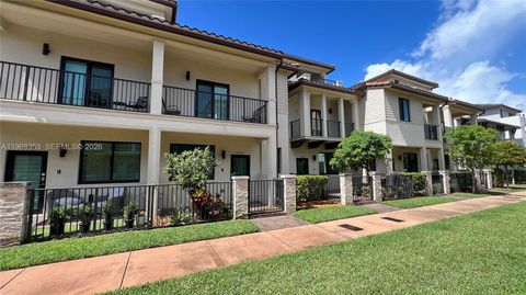 Photo of 4738 NW 83rd Path, Doral, FL 33166 (MLS # A11998353)