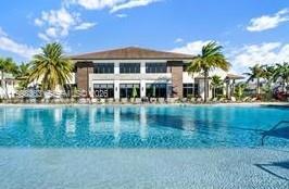 DOWNTOWN DORAL SOUTH PHAS - Residential