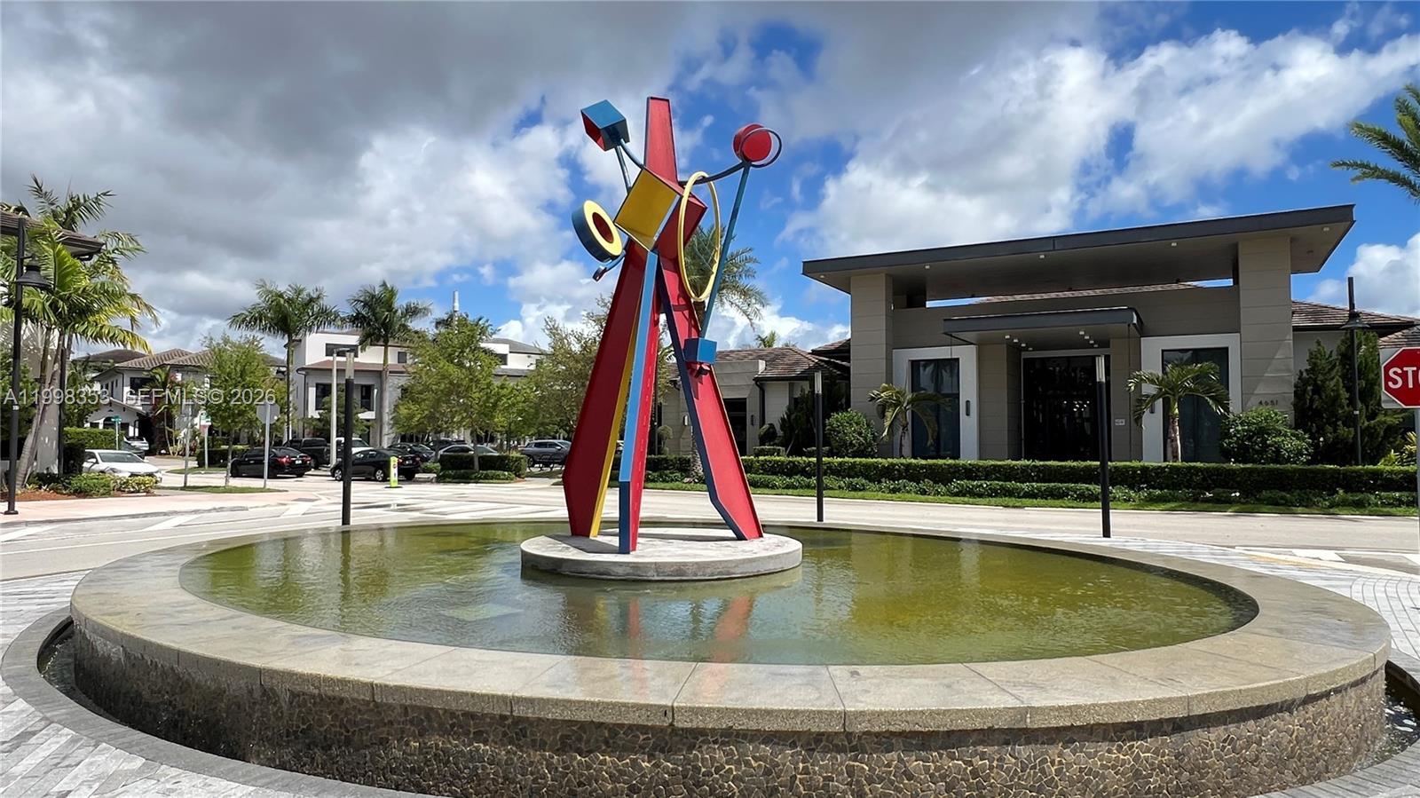 DOWNTOWN DORAL SOUTH PHAS - Residential