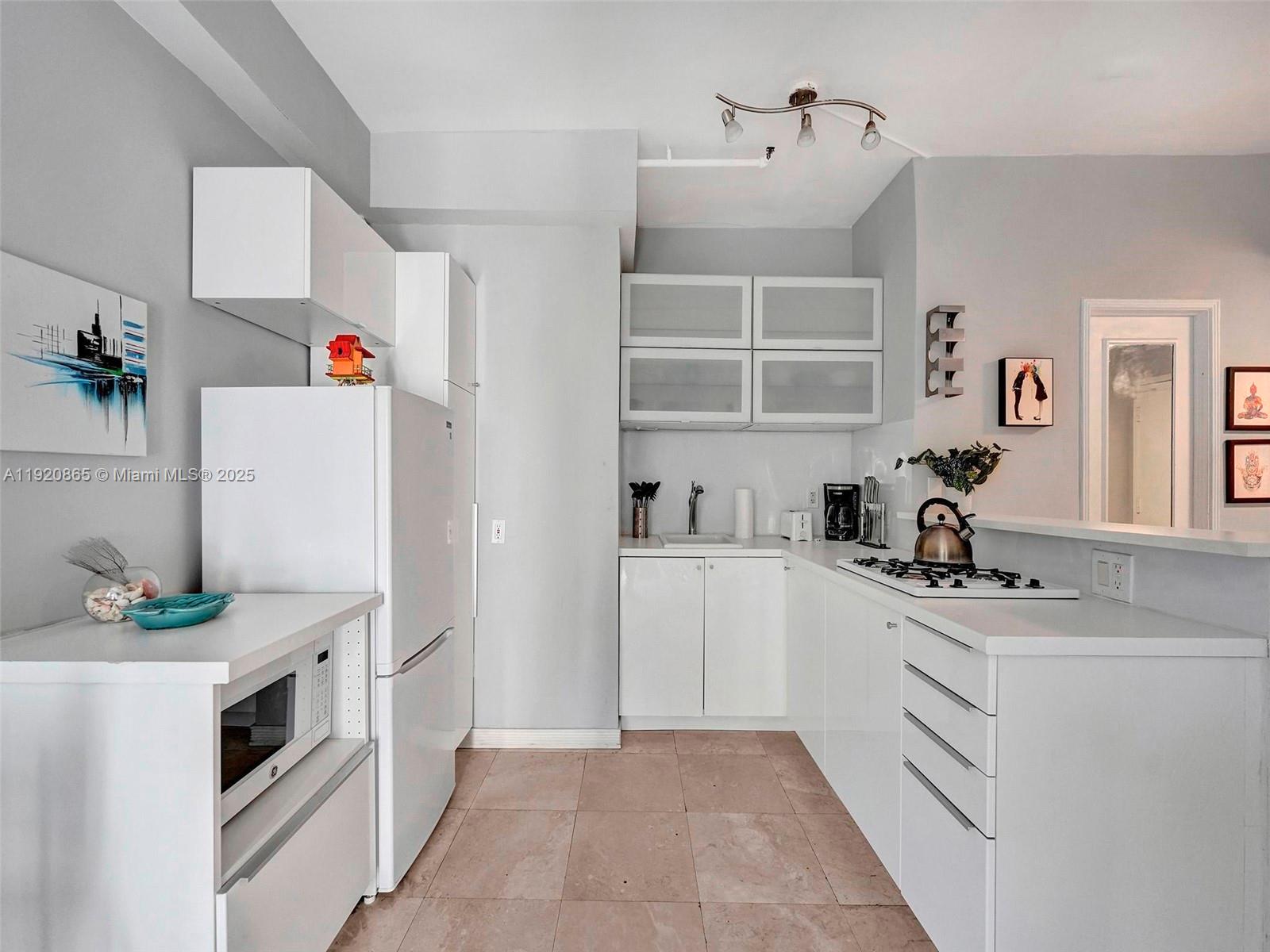 THE MANTELL - Residential