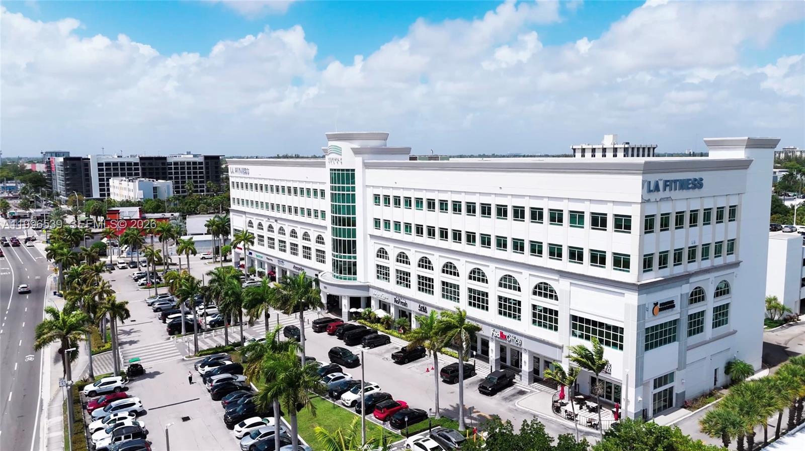 BAYVIEW TOWERS CONDO SOUT - Residential