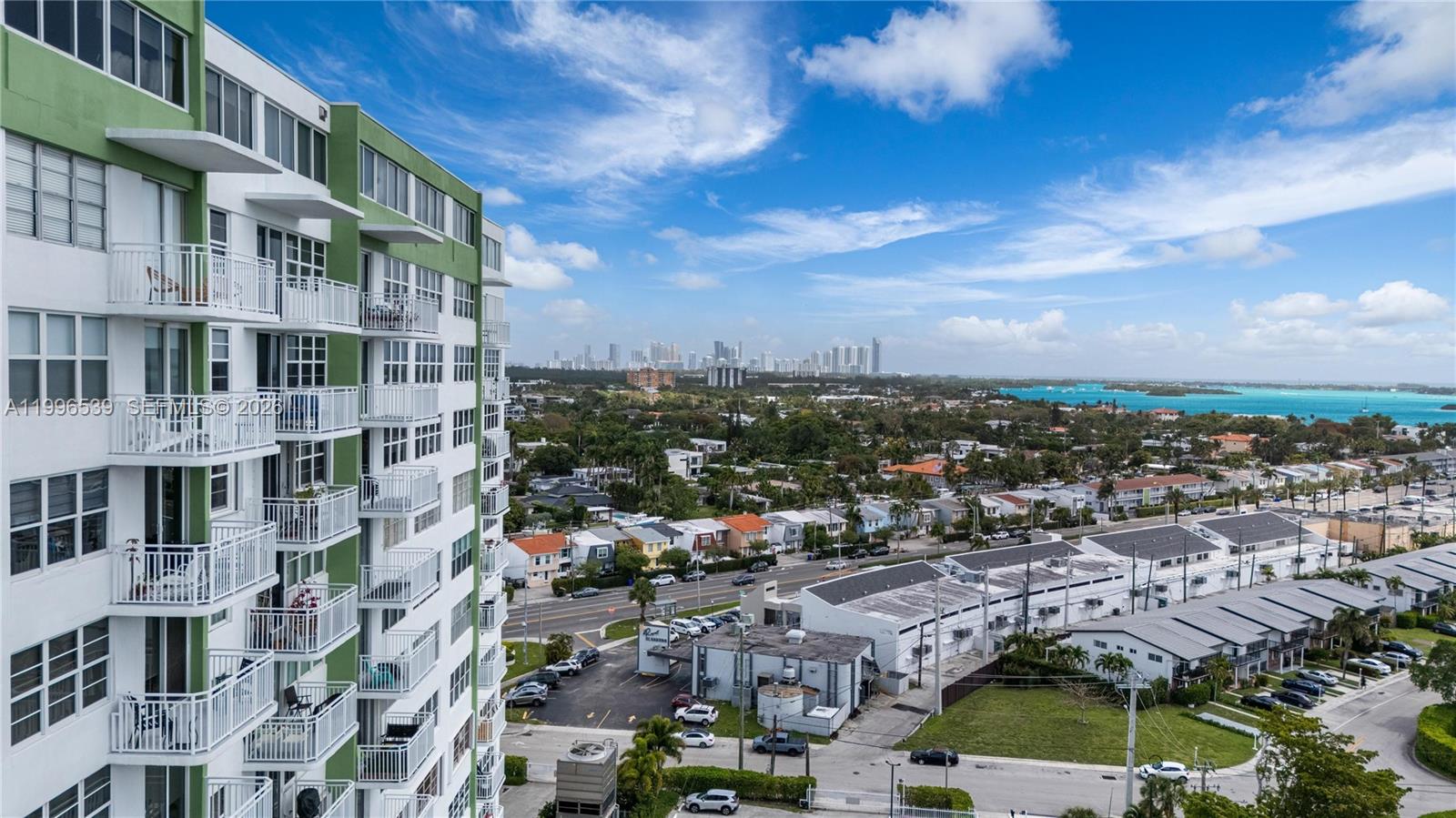 BAYVIEW TOWERS CONDO SOUT - Residential