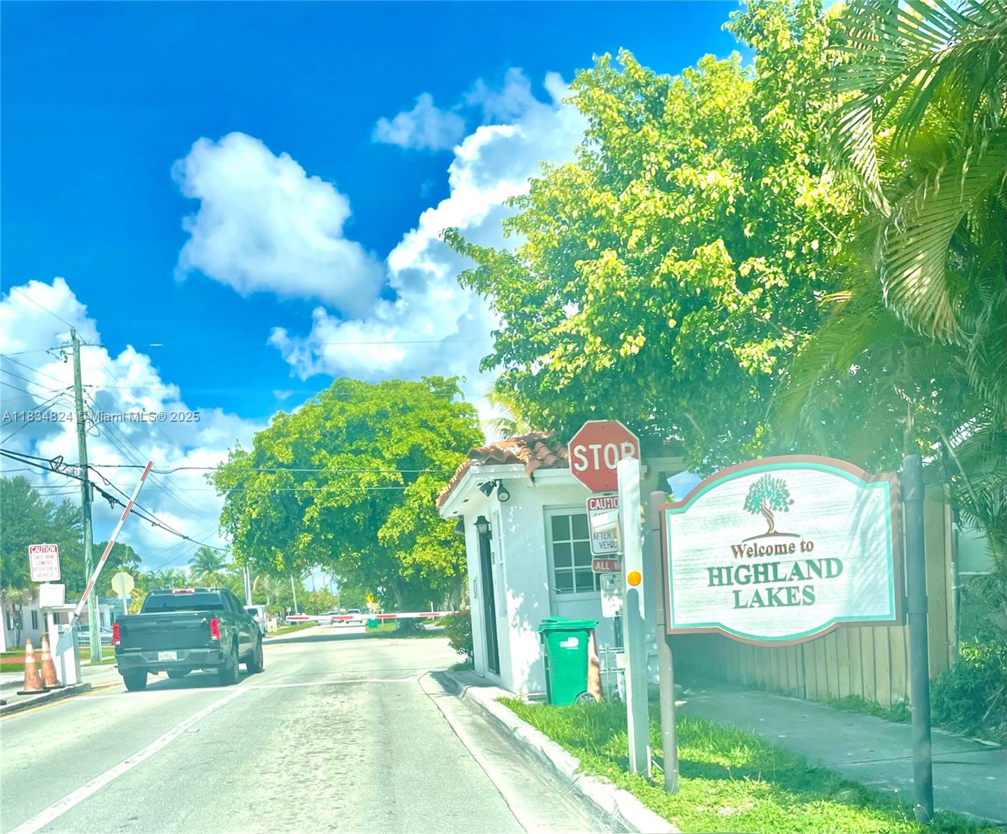 21321 NE 25th Ct, Miami, FL, 33180/$1,085,000 4 21321 NE 25th Ct
