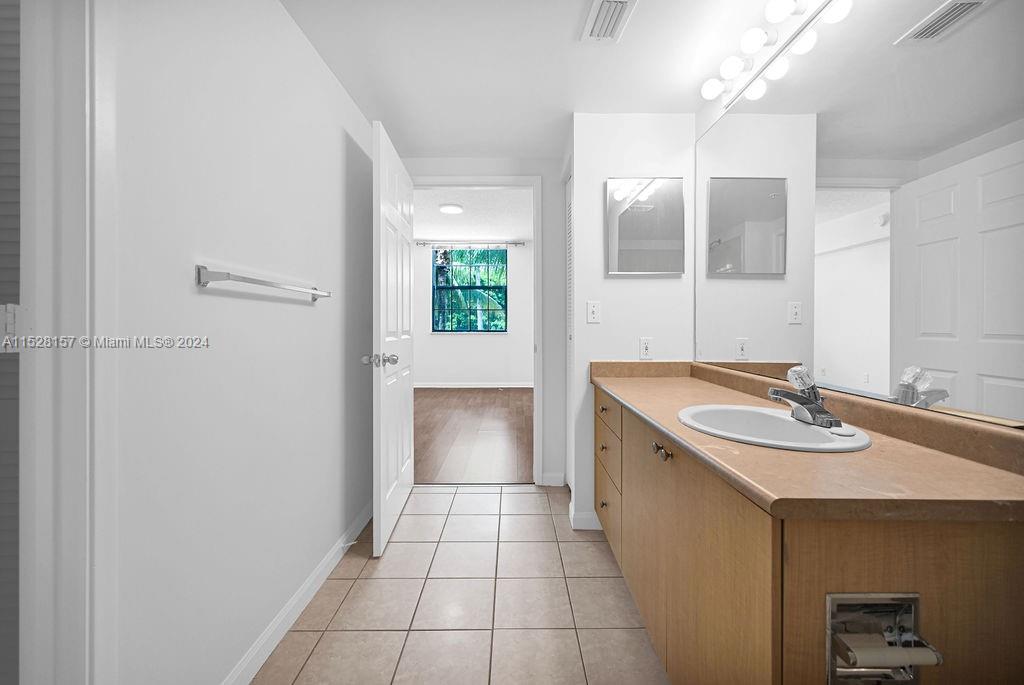 REGENT PARK CONDO - Residential