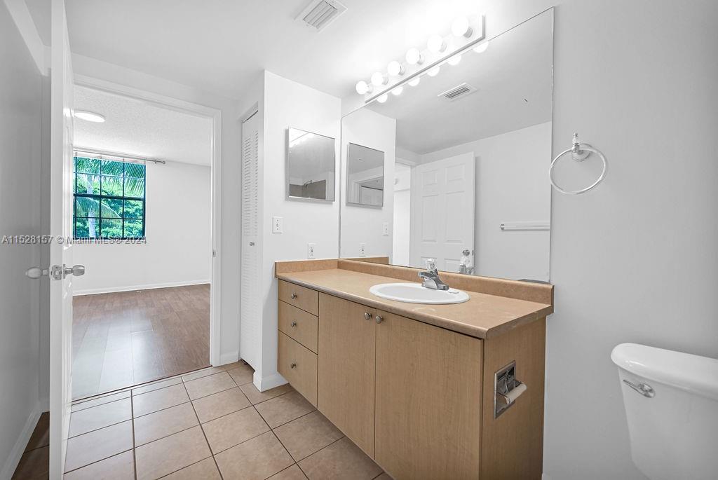 REGENT PARK CONDO - Residential