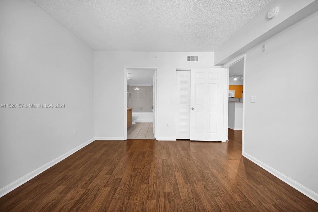 REGENT PARK CONDO - Residential
