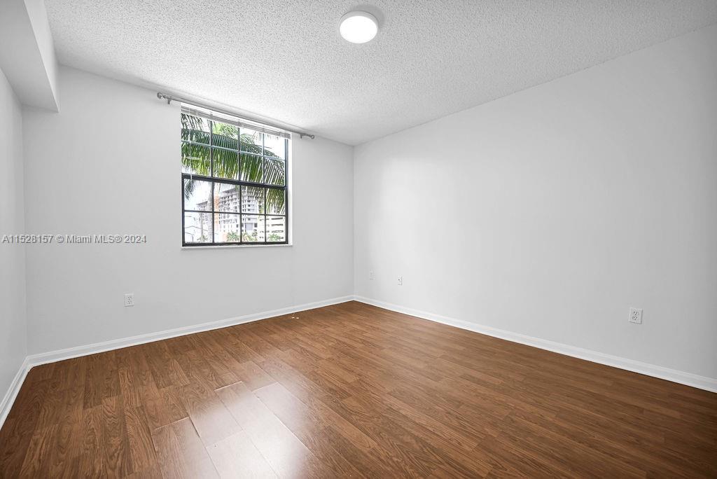 REGENT PARK CONDO - Residential