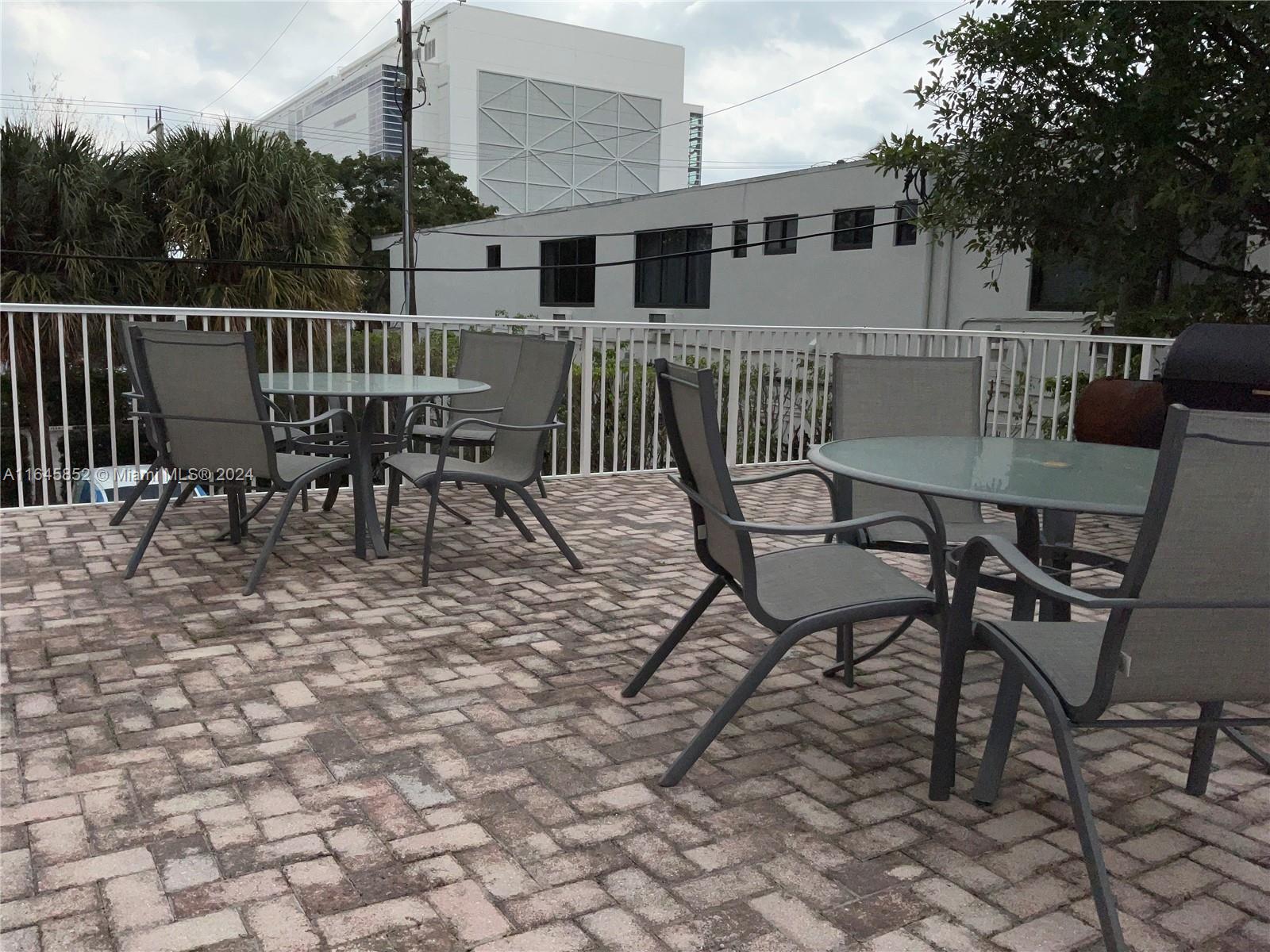 MARK I CONDO - Residential