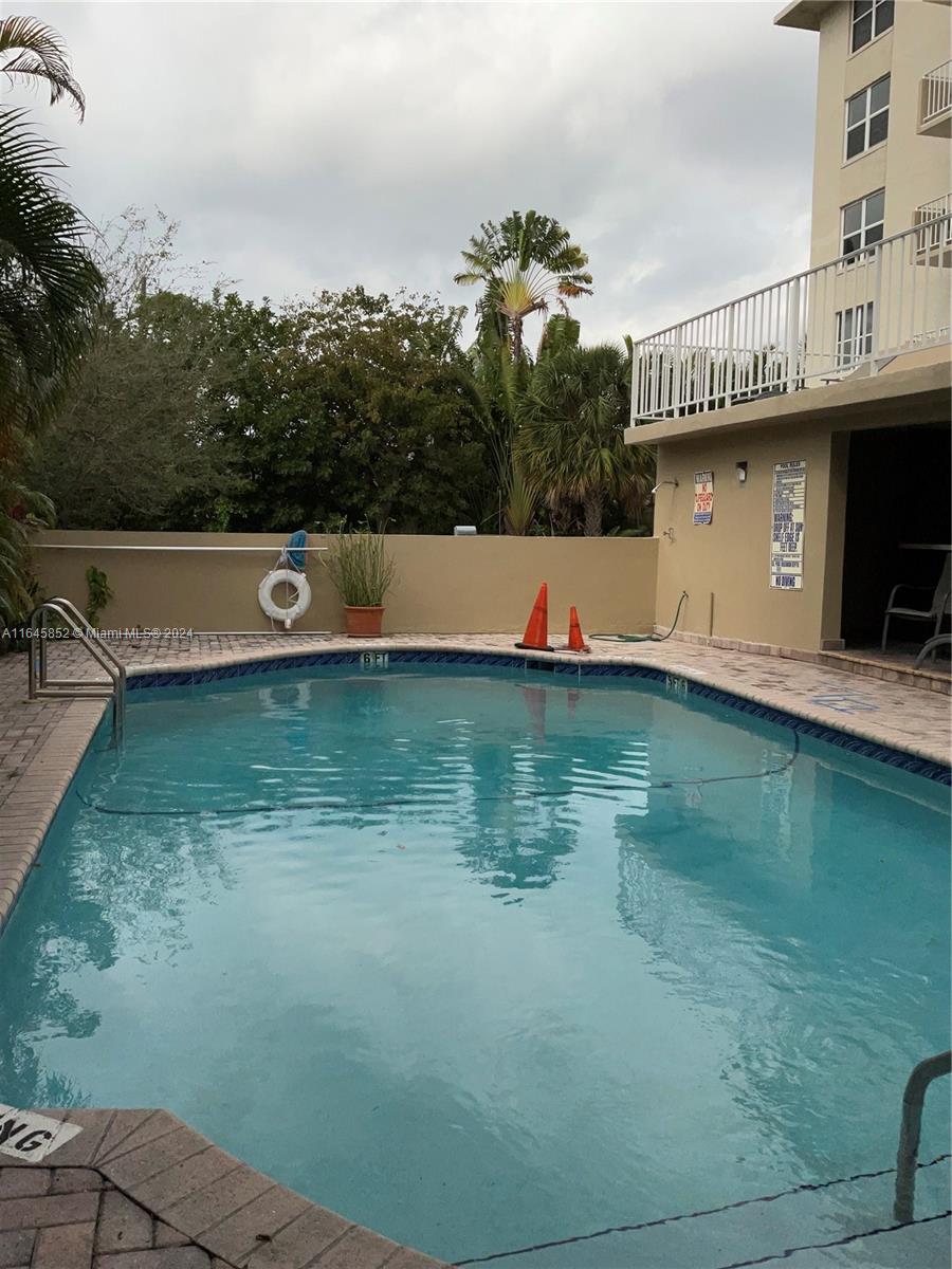 MARK I CONDO - Residential