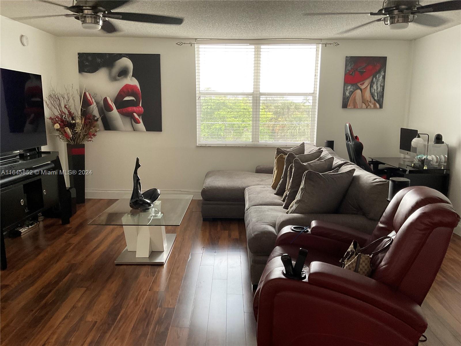MARK I CONDO - Residential