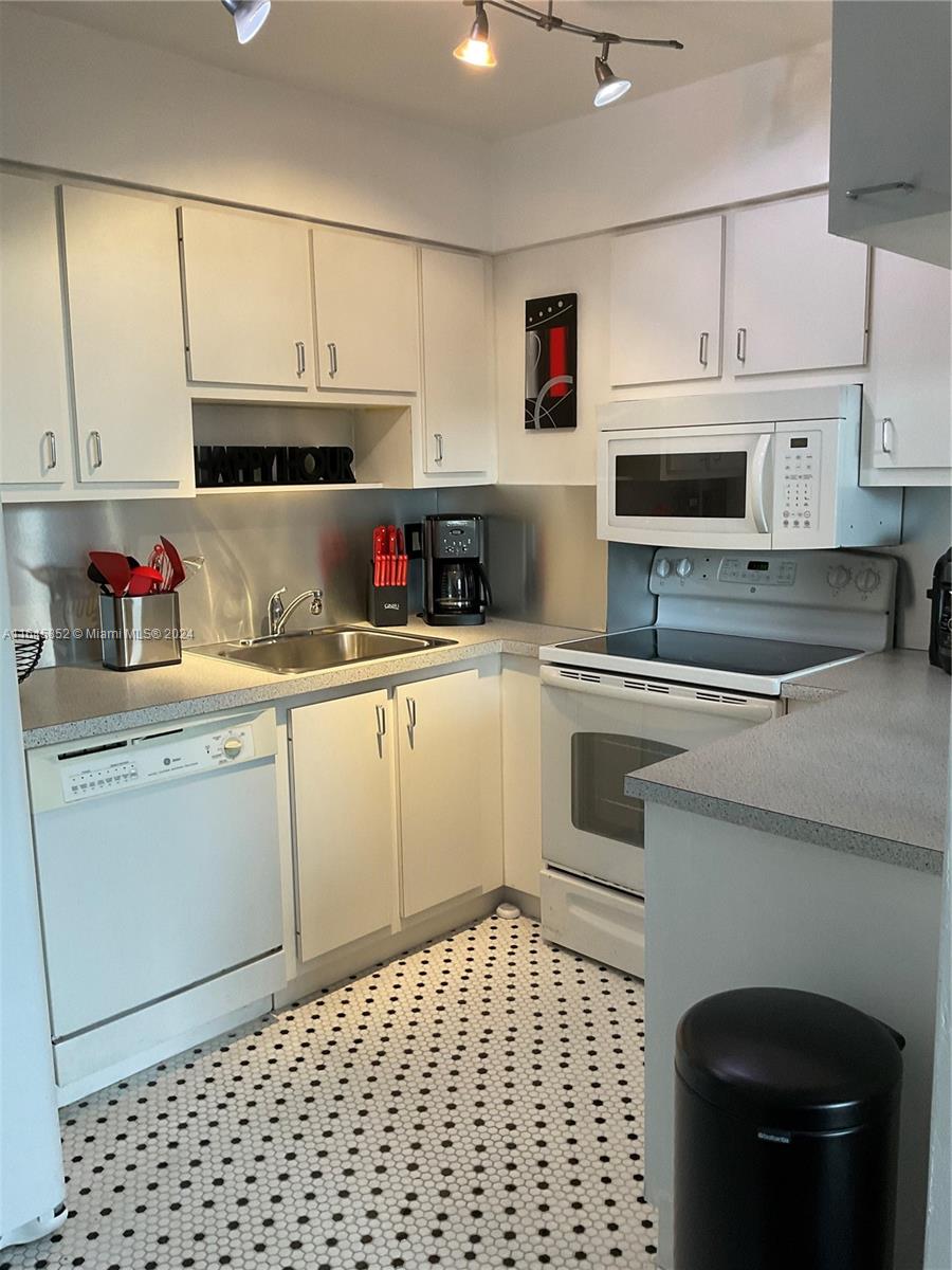 MARK I CONDO - Residential