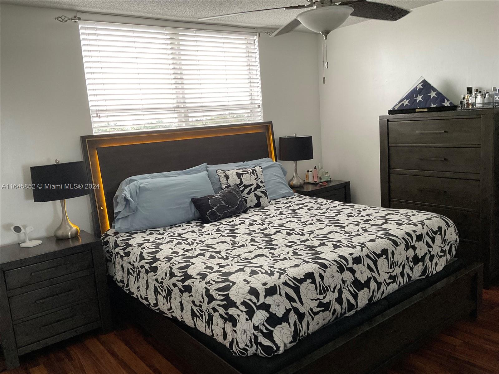 MARK I CONDO - Residential