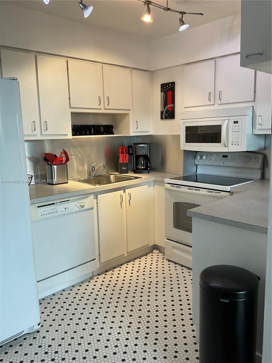 MARK I CONDO - Residential