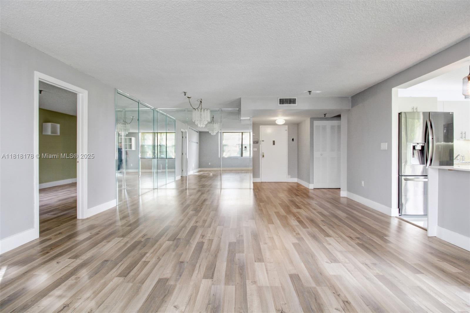 COCO WOOD CONDO - Residential