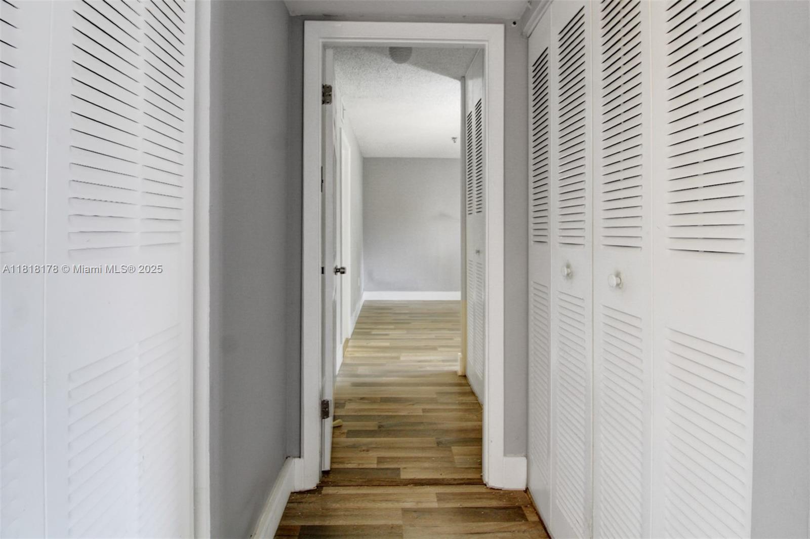 COCO WOOD CONDO - Residential
