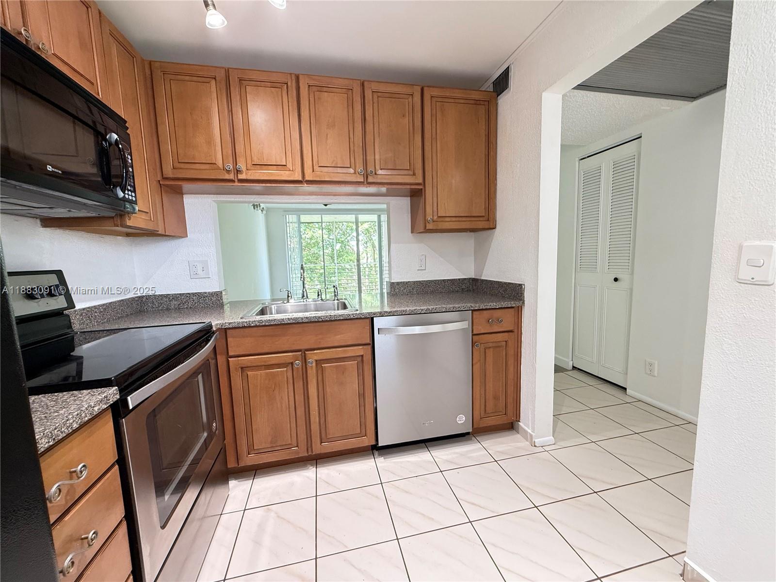 POINCIANA 10 PINE ISLAND - Residential Lease