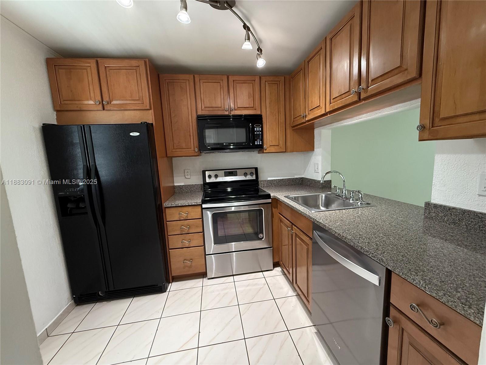 POINCIANA 10 PINE ISLAND - Residential Lease