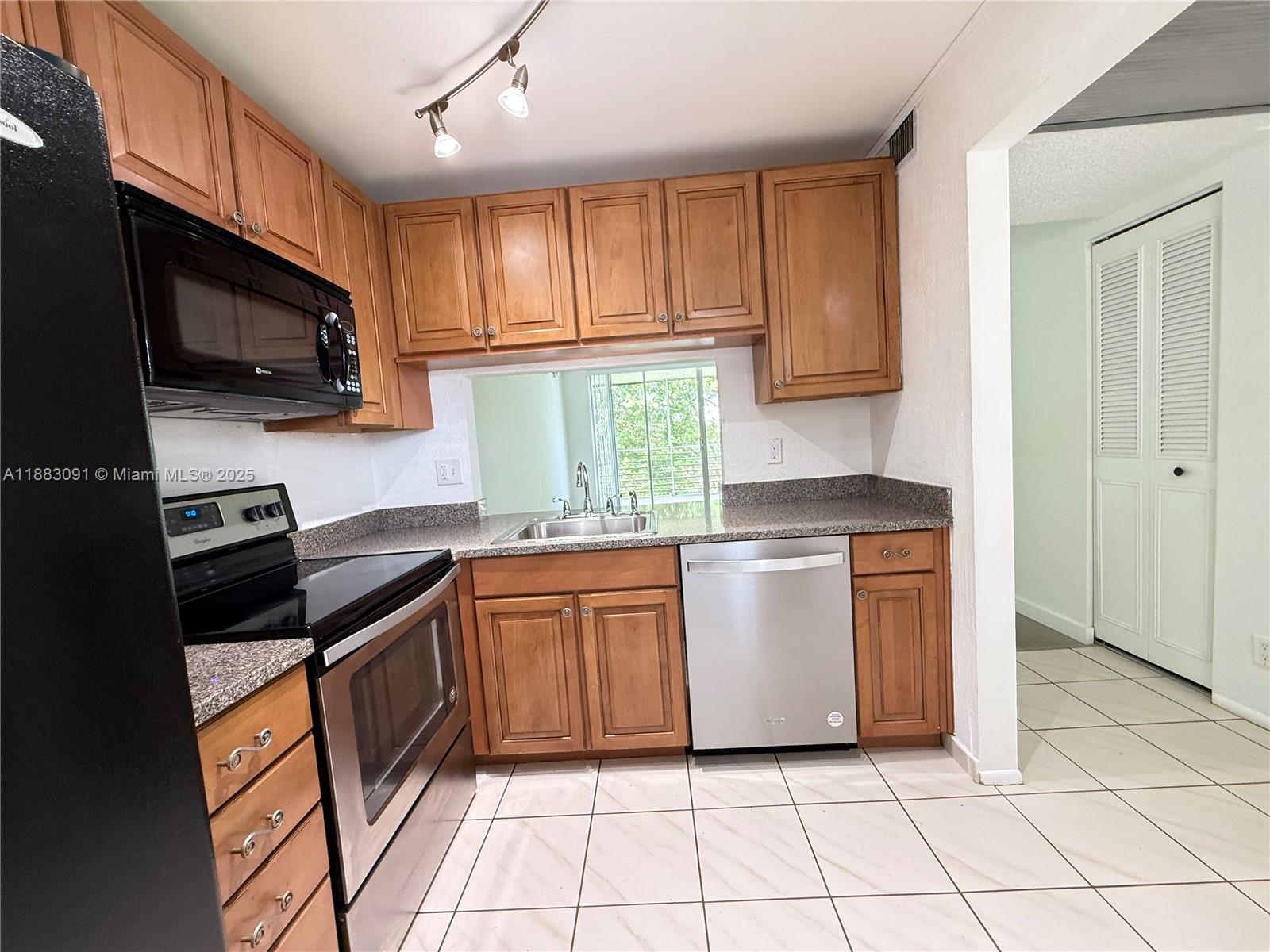POINCIANA 10 PINE ISLAND - Residential Lease