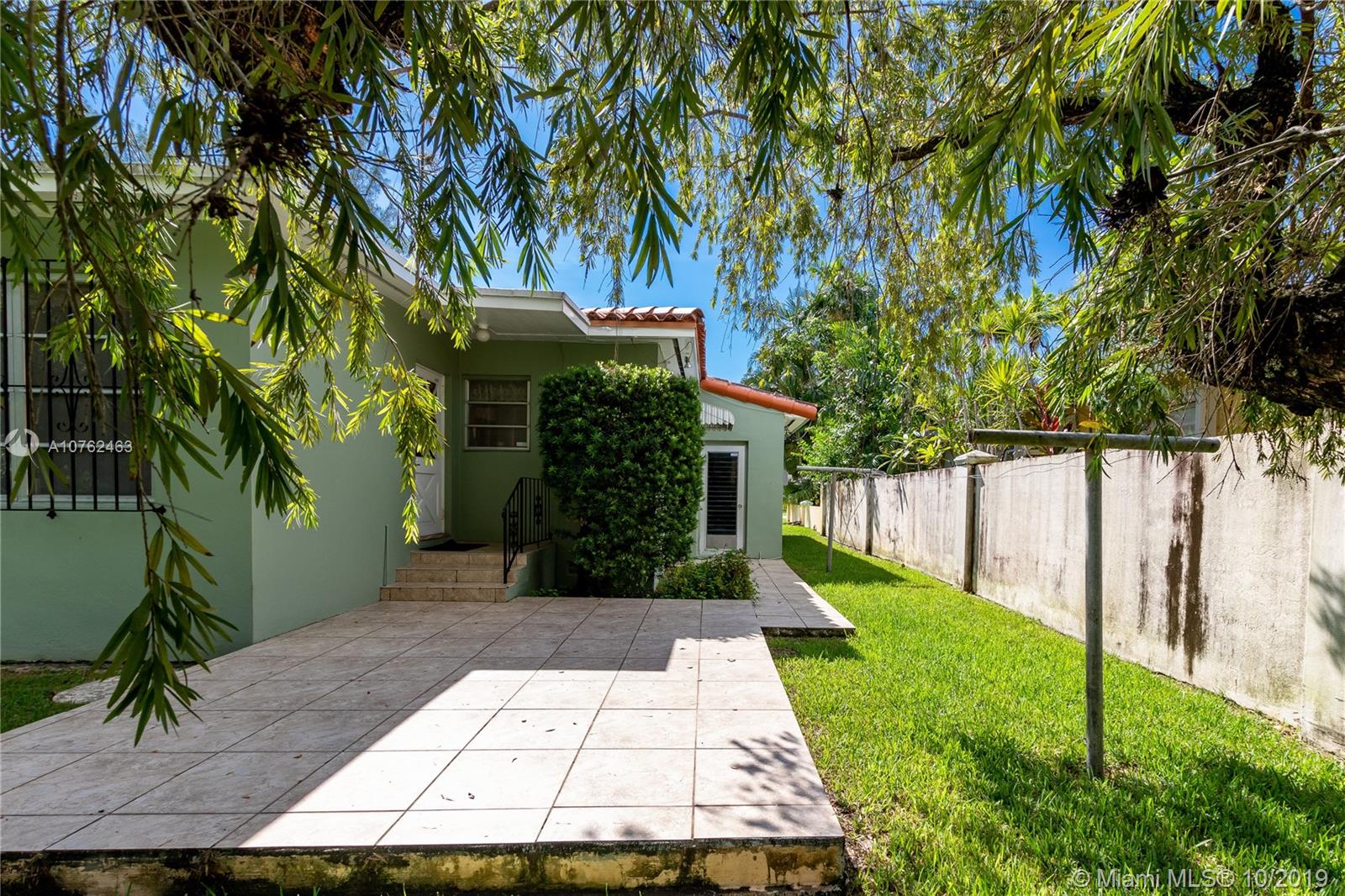 COUNTRY CLUB EST SEC 2 AM - Residential