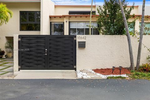 10642 SW 79th Ter Miami FL 33173