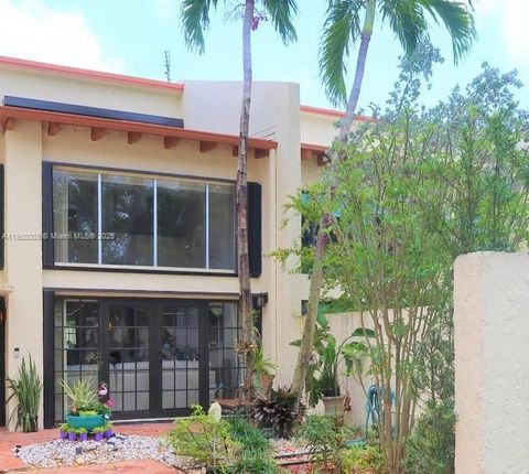 10642 SW 79th Ter Miami FL 33173