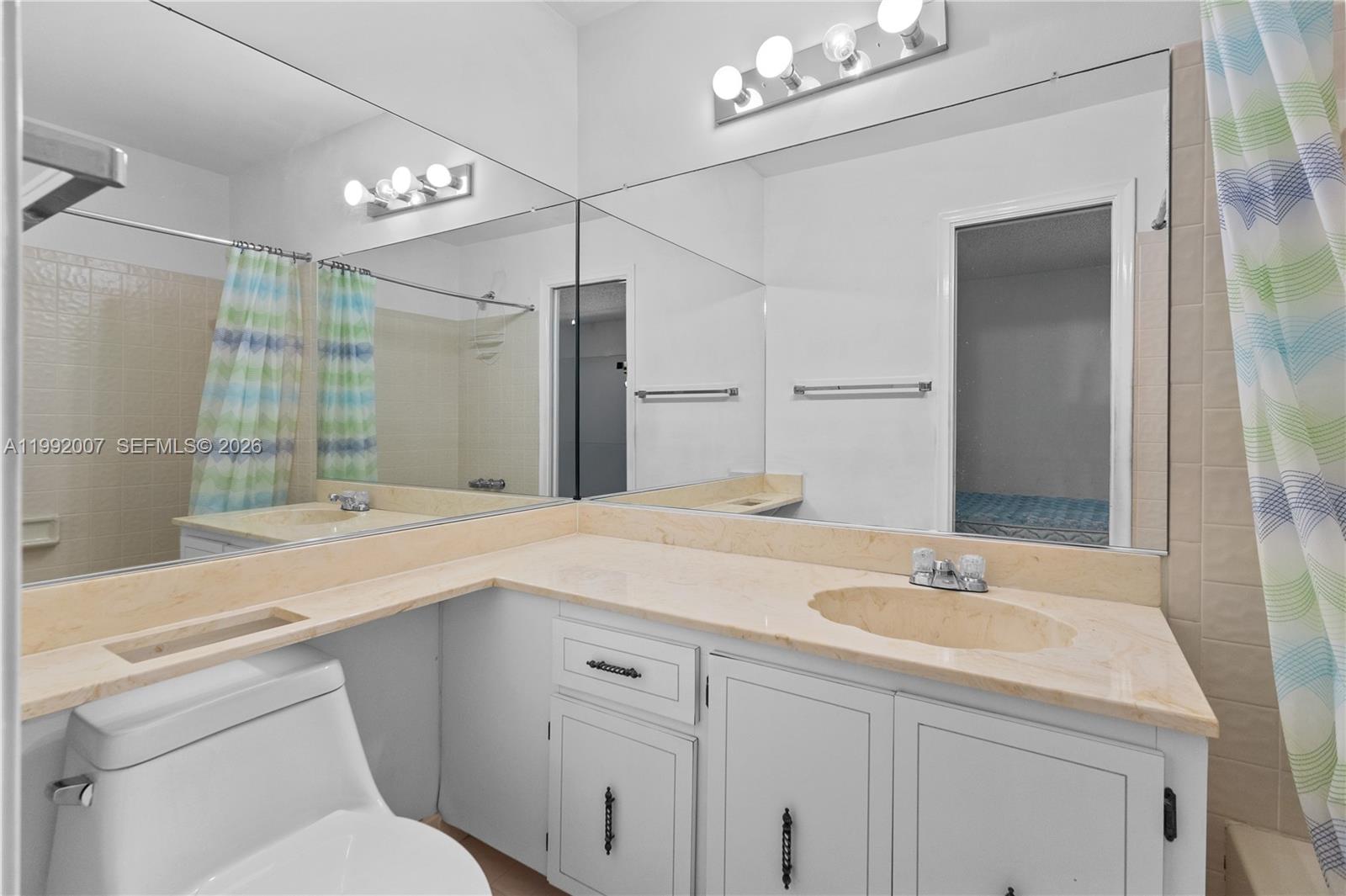 WOODLAKE ISLES - Residential