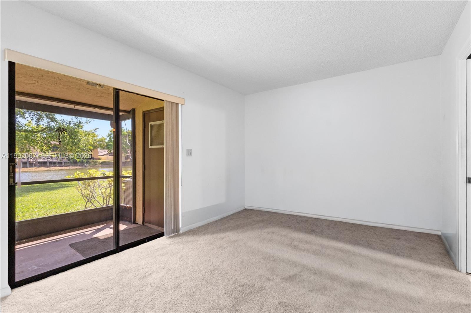 WOODLAKE ISLES - Residential