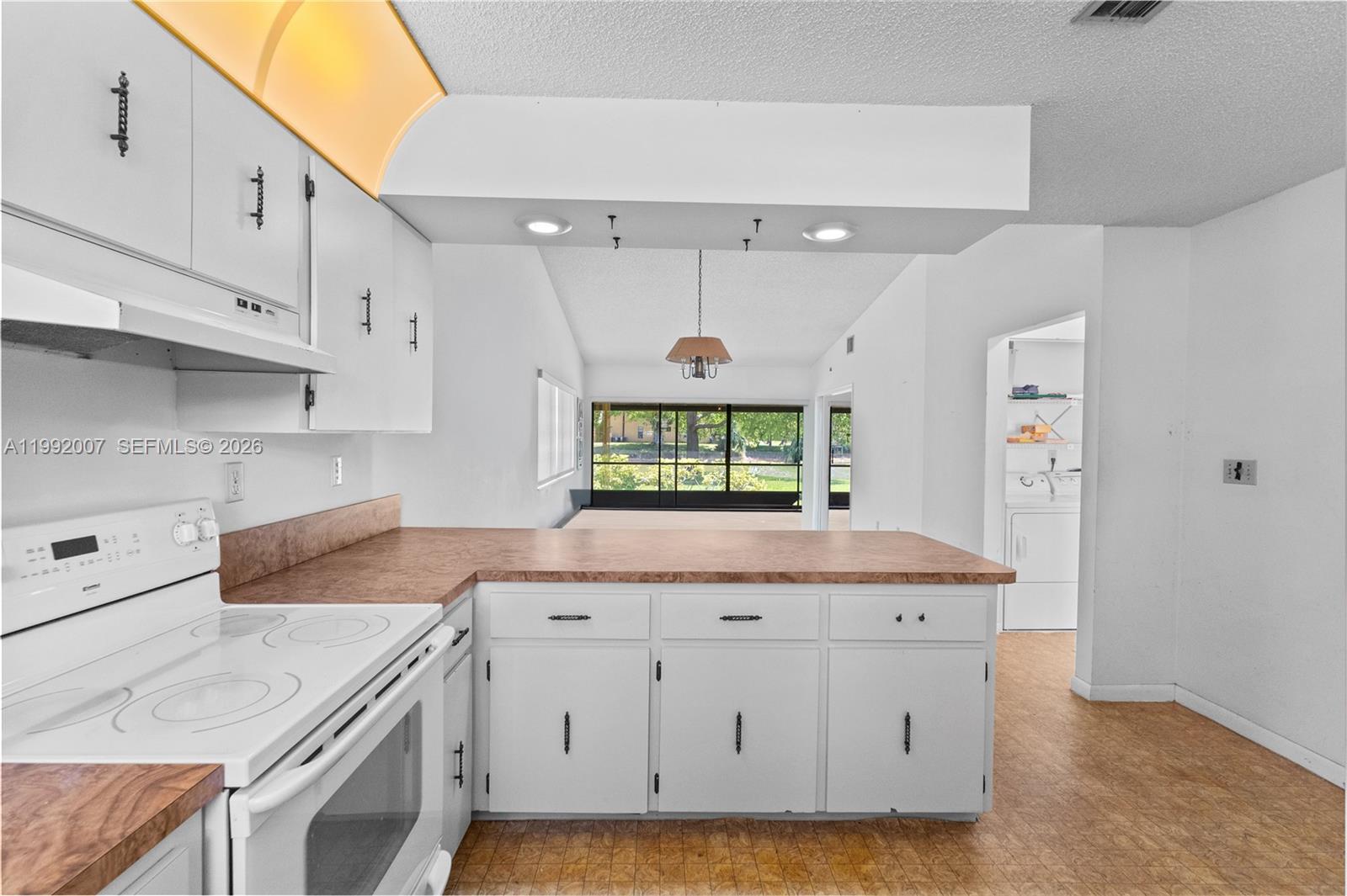 WOODLAKE ISLES - Residential