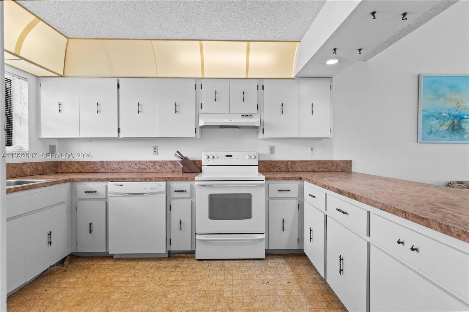 WOODLAKE ISLES - Residential