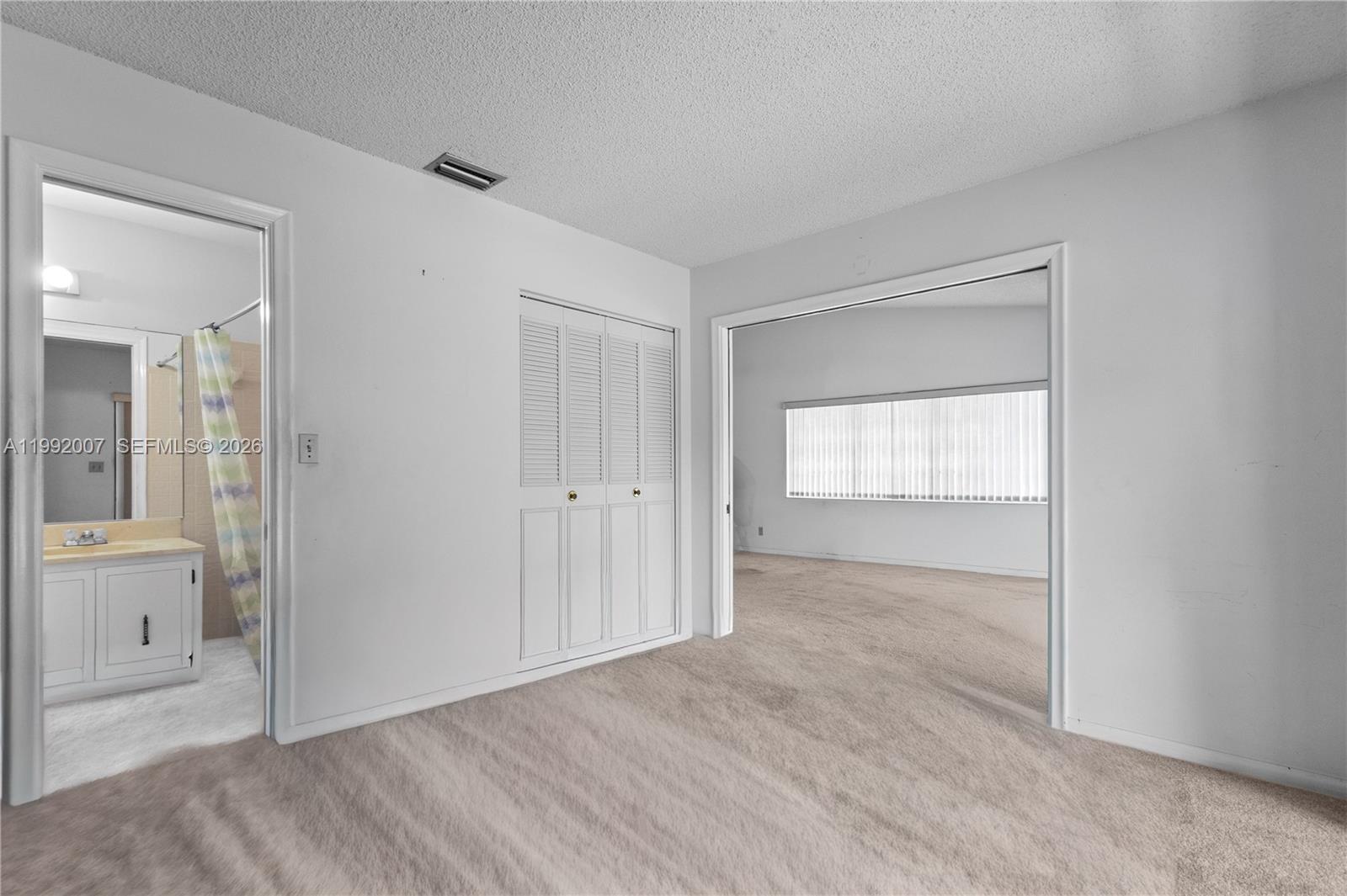 WOODLAKE ISLES - Residential