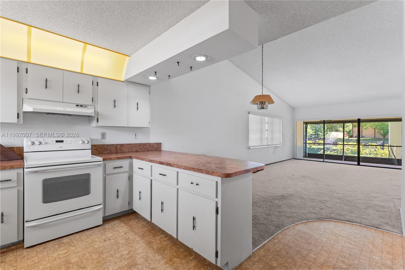 WOODLAKE ISLES - Residential