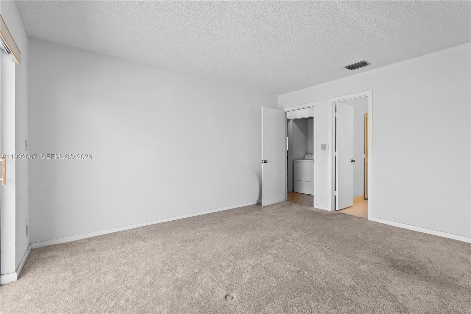 WOODLAKE ISLES - Residential