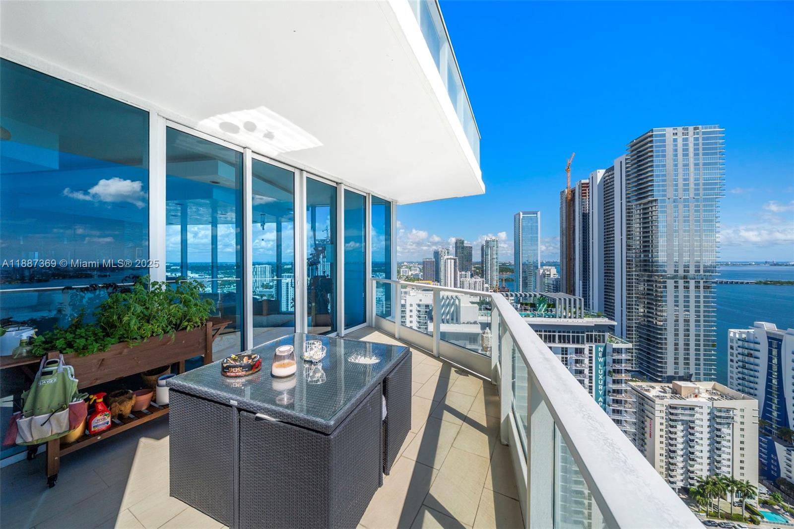 2020 N Bayshore Dr 3501