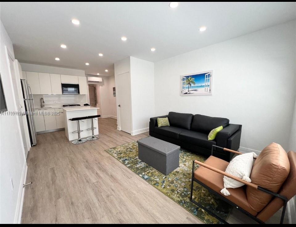 Rental Property at 1407 Meridian Ave 10, Miami Beach, Miami-Dade County, Florida - Bedrooms: 1 
Bathrooms: 1  - $2,700 MO.