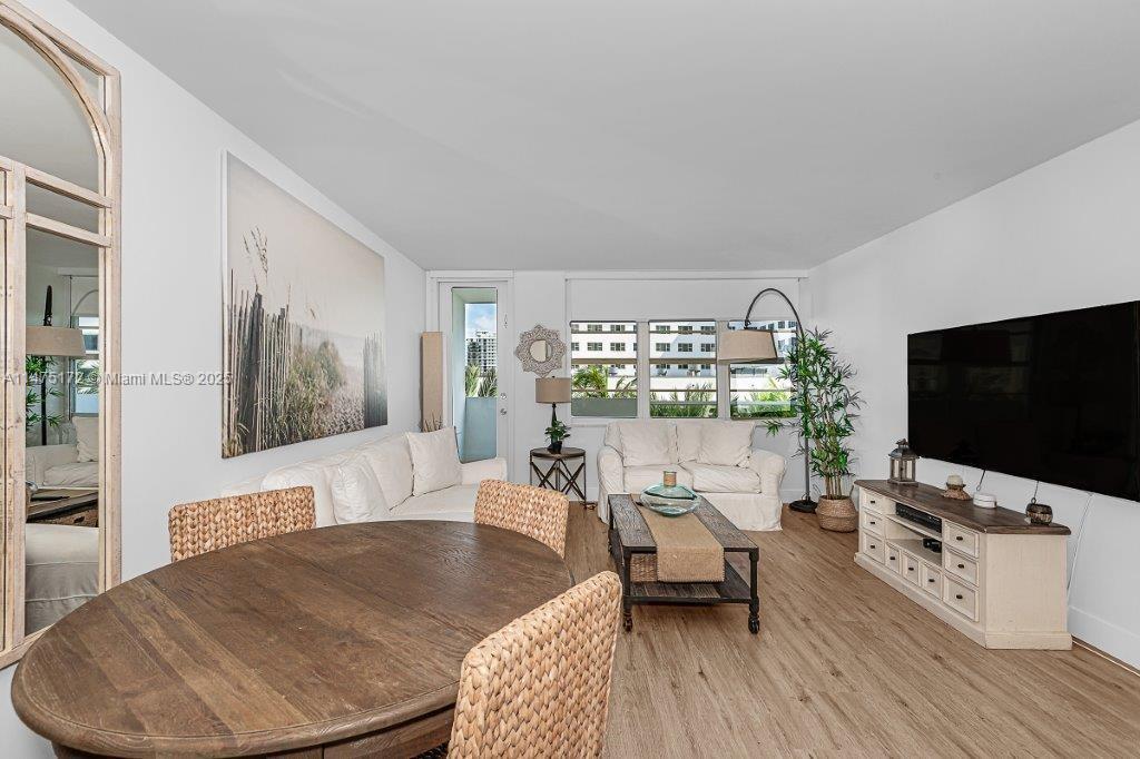 THE DECOPLAGE CONDO - Residential Lease